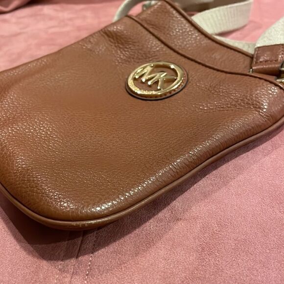 Authentic MK Michael Kors Fulton Tan Leather & Canvas Strap Crossbody Purse Bag - Picture 3 of 7